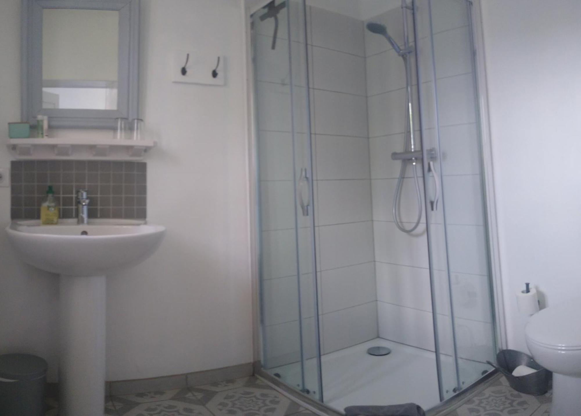 Le Petit Moliere Bed & Breakfast Servian Oda fotoğraf