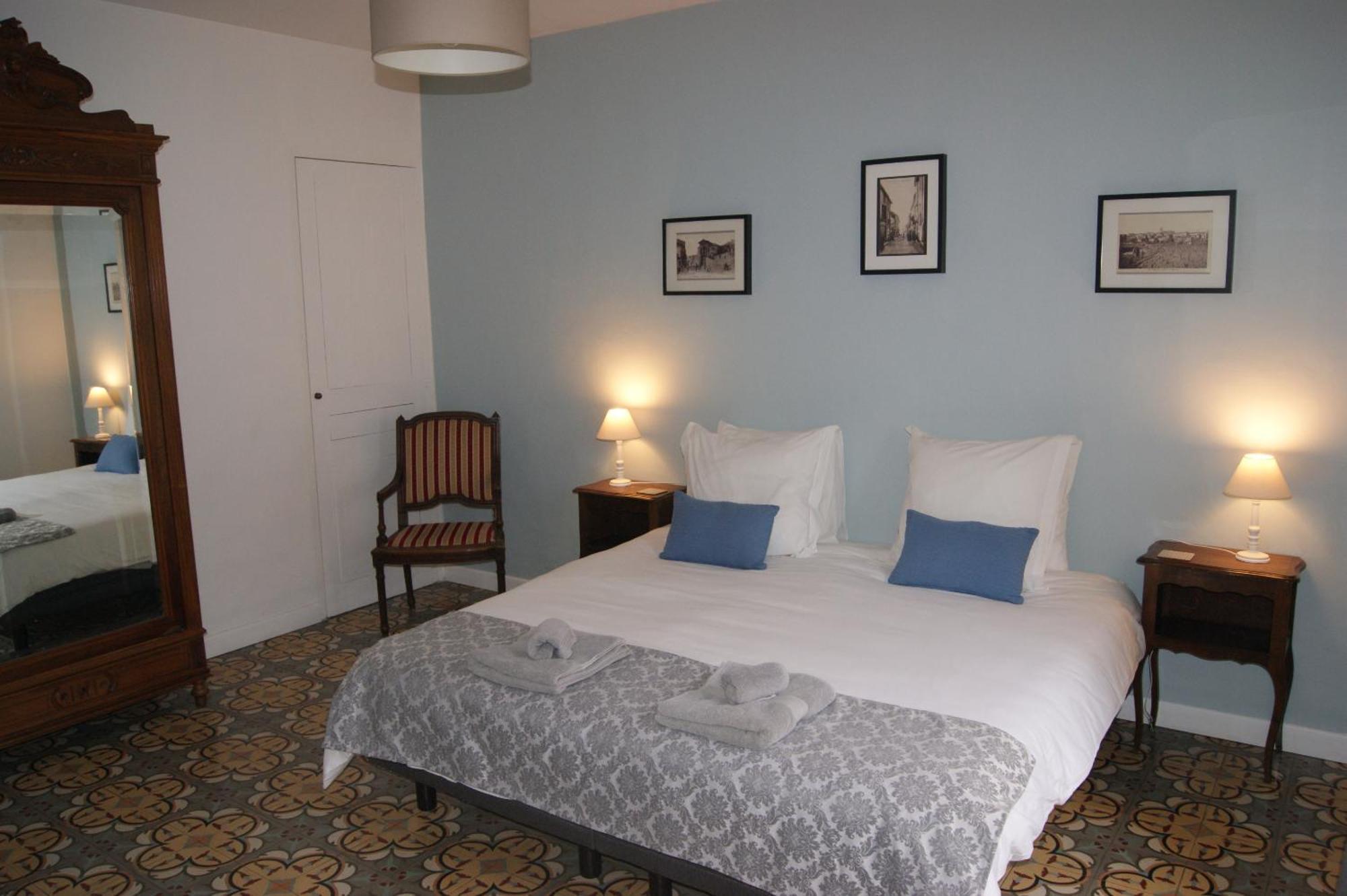 Le Petit Moliere Bed & Breakfast Servian Oda fotoğraf