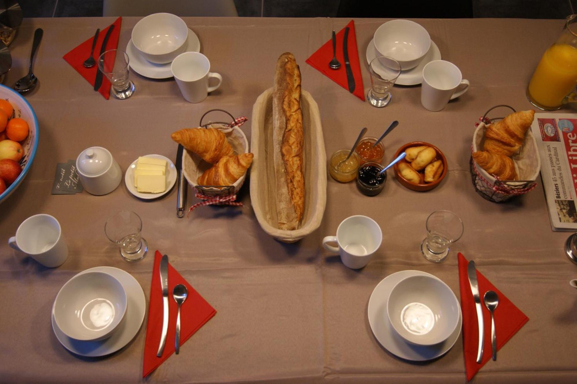 Le Petit Moliere Bed & Breakfast Servian Dış mekan fotoğraf