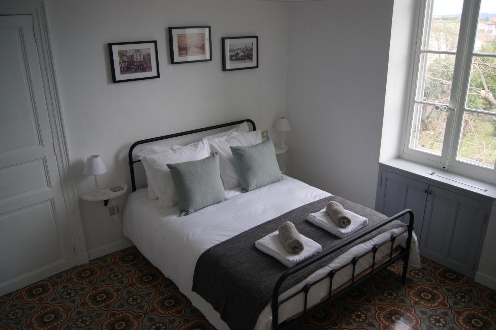 Le Petit Moliere Bed & Breakfast Servian Oda fotoğraf